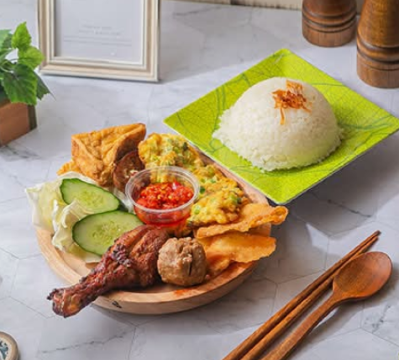 印尼炸雞腿風味飯Lalapan Ayam