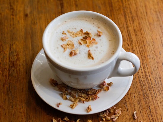 凡爾賽玫瑰拿鐵 Rose Latte（冷）/（熱）