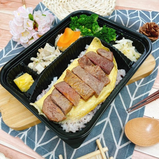 無骨牛小排便當套餐