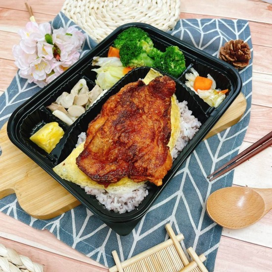 無骨大雞腿便當套餐