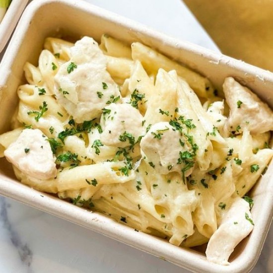 濃厚白醬の雞肉斜管麵 Chicken Alfredo Wit