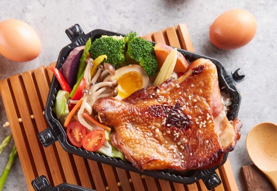 秘製醬燒炙烤雞腿排餐盒